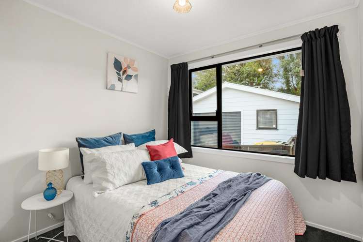 8 Drummond Crescent Kelson_14