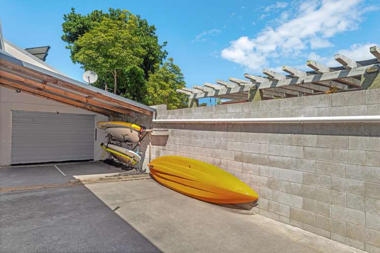 2 Carnarvon Street Gisborne Central_24