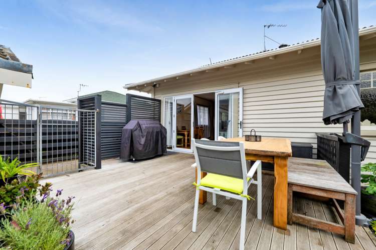 14 George Street Hawera_24