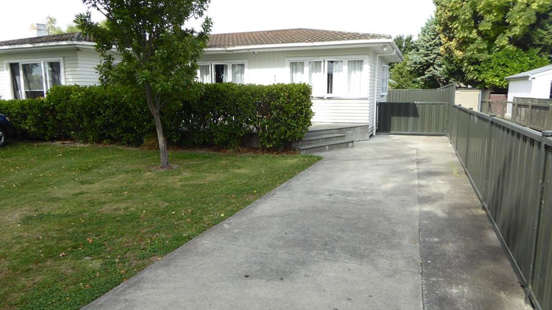805 Clive Street 10474_0