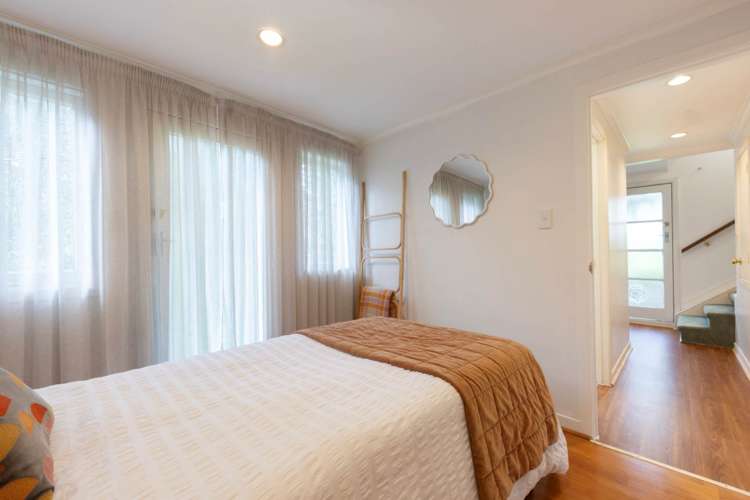 7 Fairmount Road Titirangi_13