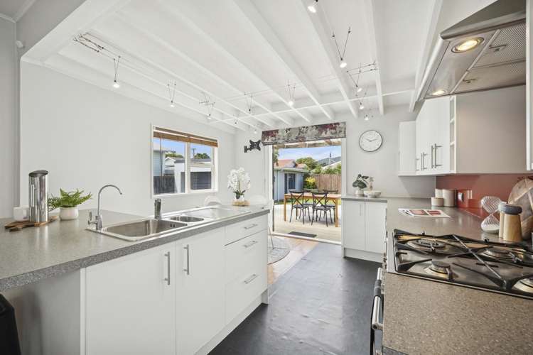 40 Ava Street Petone_18