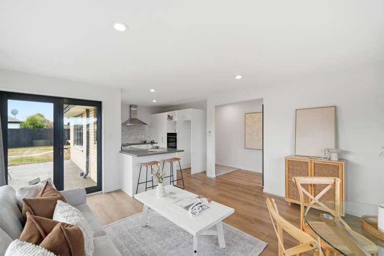 16 Excalibur Place Burwood_6