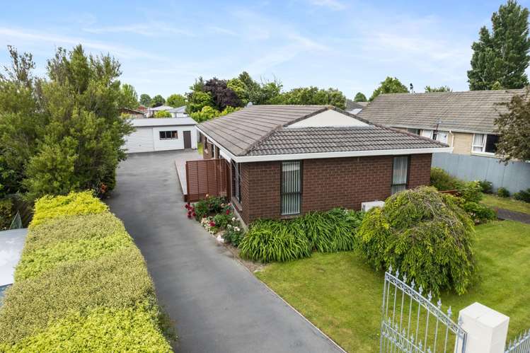 23 Momorangi Crescent Redwood_1