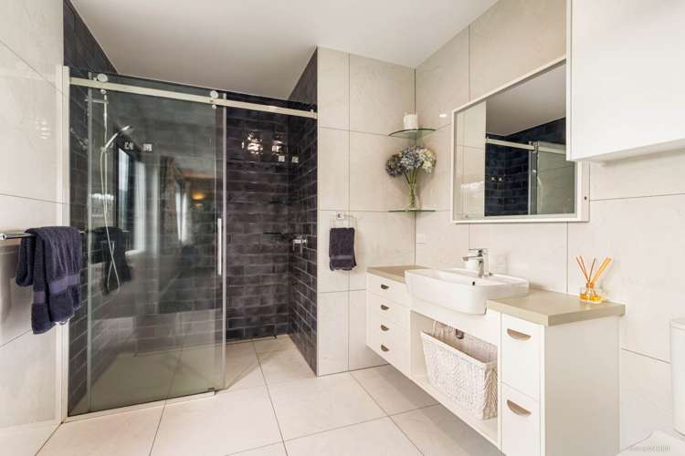 2 Fern Road Mangatangi_12