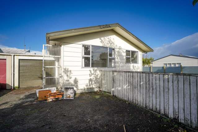 42B Burns Avenue Takaro_1