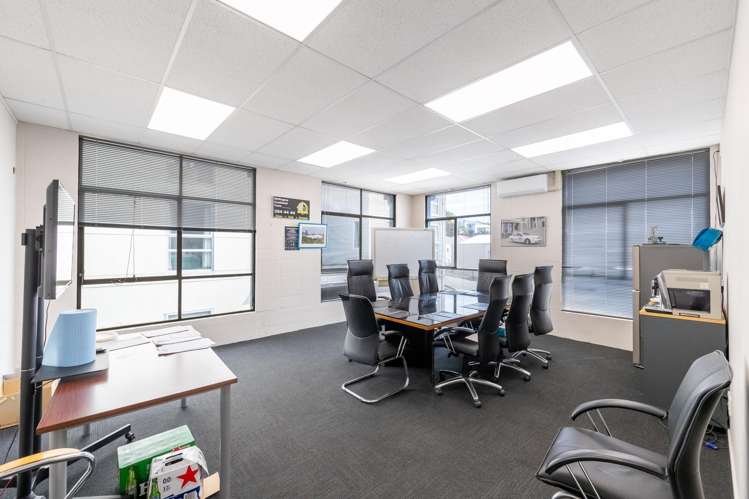 146-148 and 150 Adelaide Road Mt Cook_8