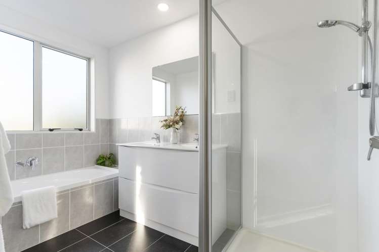 12 Phar Lap Crescent Takanini_15