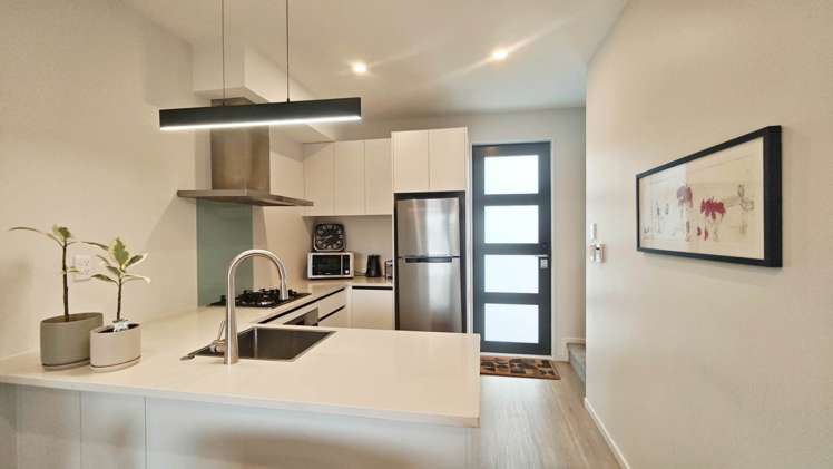 10B Sunward Rise Glenfield_5