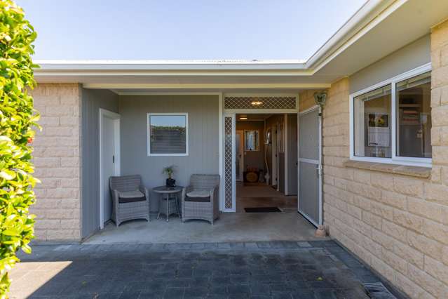 101 Lincoln Road Carterton_1