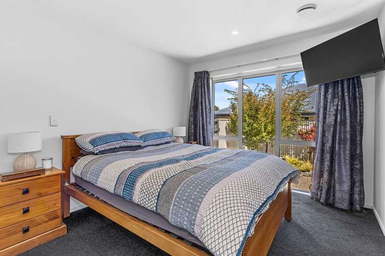 6 Newhaven Street Burwood_5