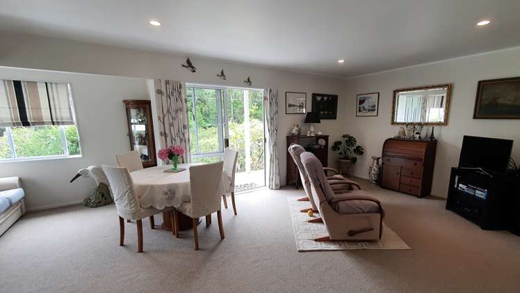 12 Beach Street Sandspit_14