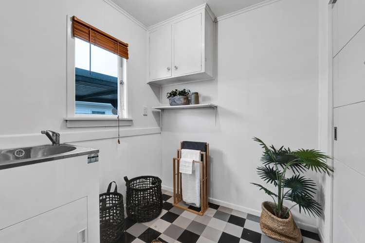 15 Beaumont Crescent Frankleigh Park_16