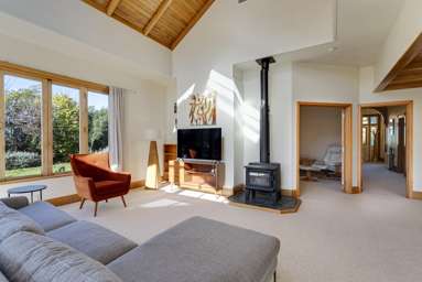 77 Whitby Road_4