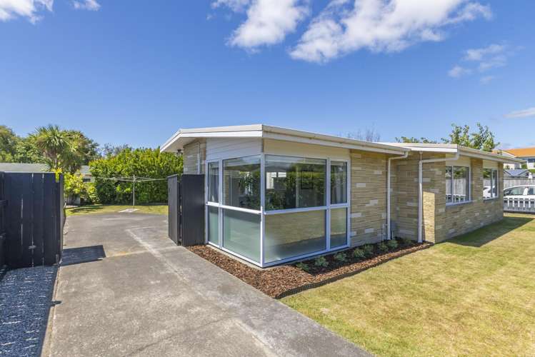 336B Kapiti Road_1