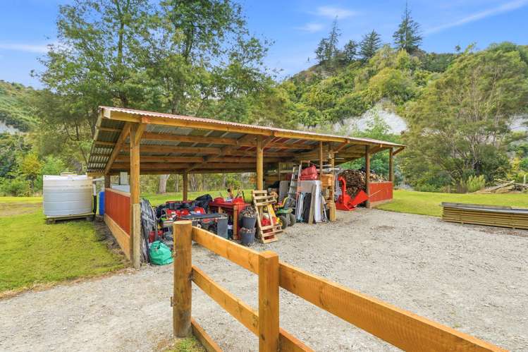 16 Naumai Crescent Mangamahu_13