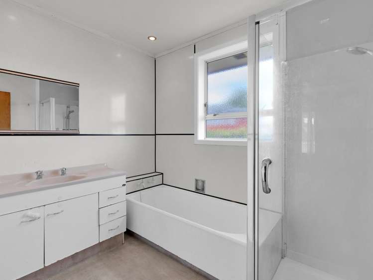 293 Te Rapa Road Beerescourt_21