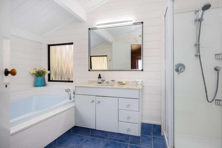 49 Polkinghorne Drive Manly_18