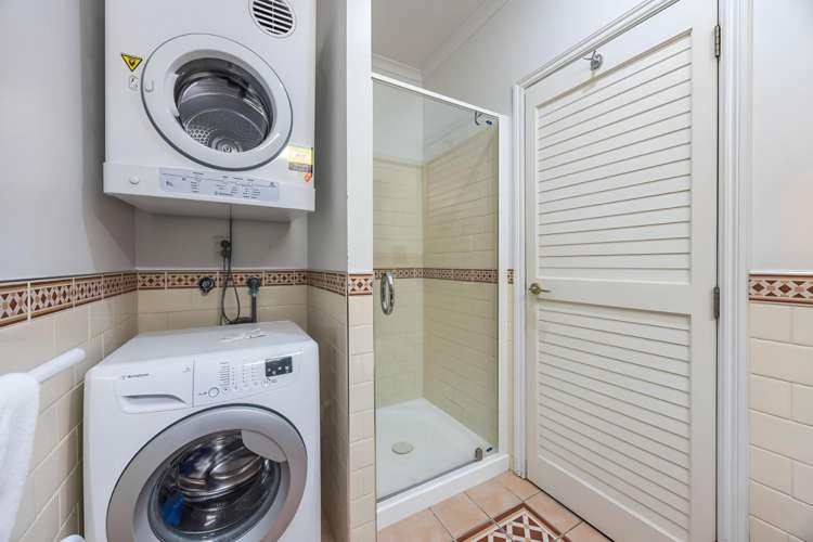 24/137 Quay St - 4 Weeks Free Rent! 10015_5