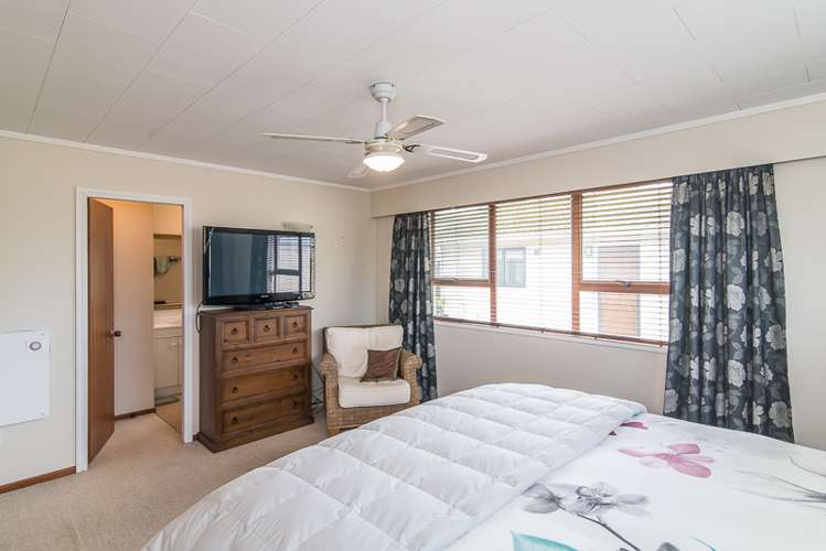 29 Frimley Terrace Waikanae Beach_14