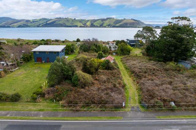 Rare freehold coastal section. Must be sold.