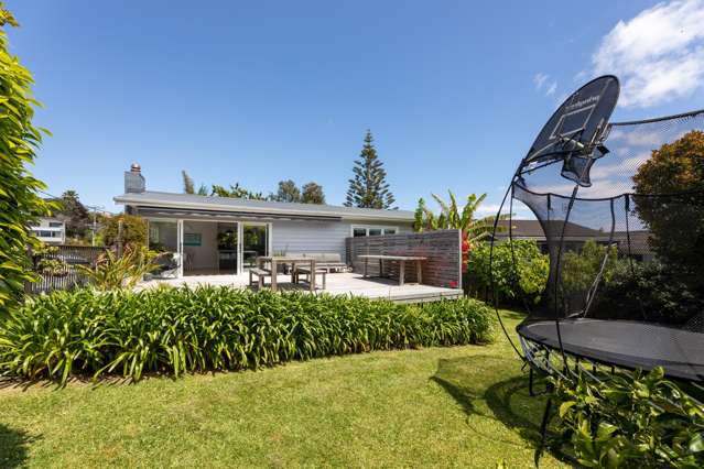 Unbeatable Meadowbank Location - True Family Home with Exceptional Outdoor Living