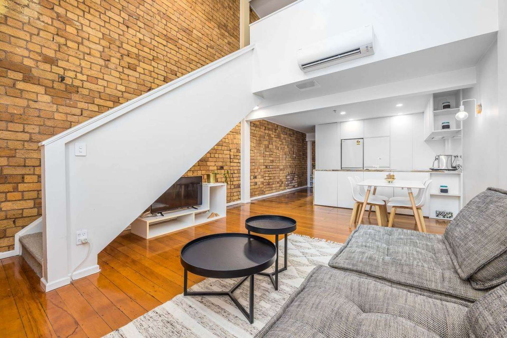 2a/4 Lorne Street City Centre_0