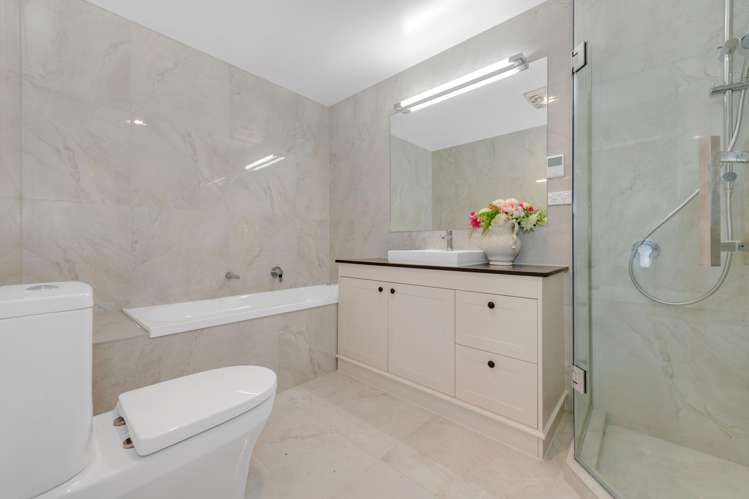 5 Creggan Crescent Flat Bush_15