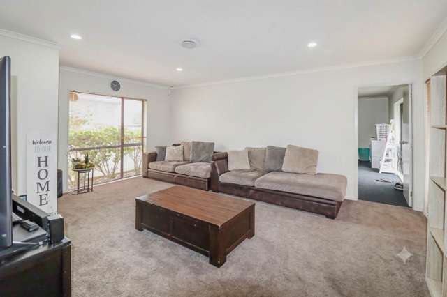 41 Secoia Crescent Mangere_3