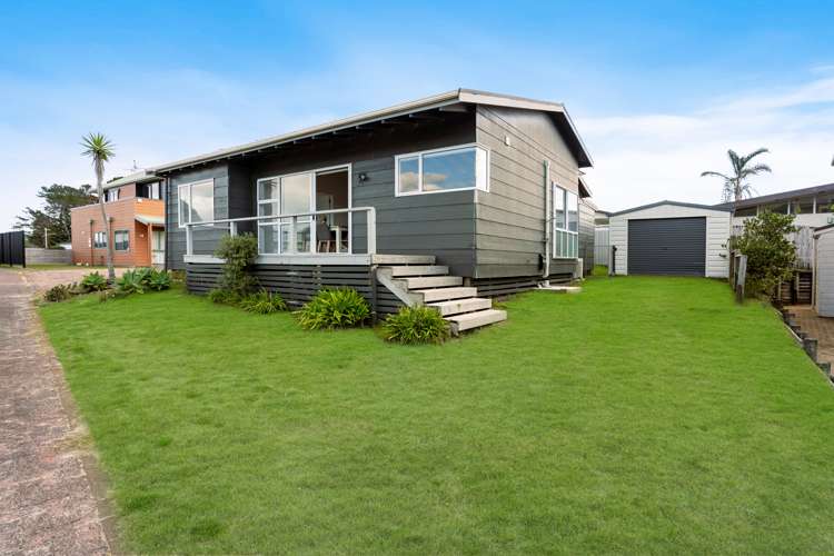 12a Braddock Grove Pauanui_19