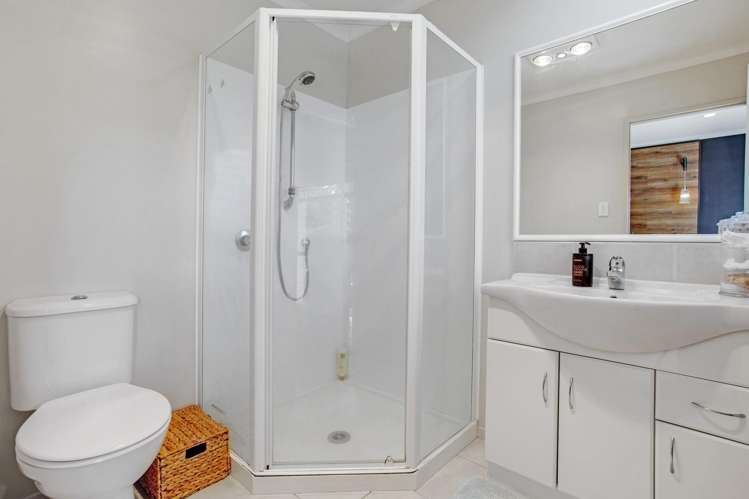 16 Willow Camp Road Takanini_10