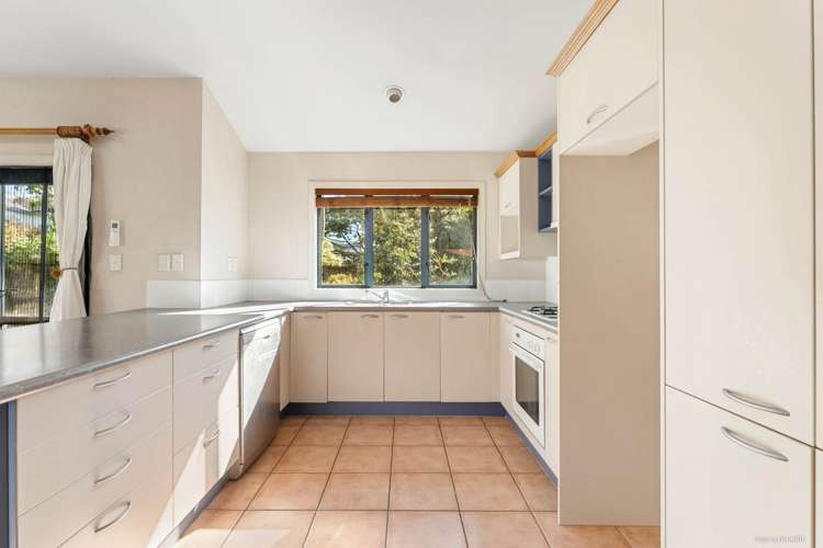 10 Cinnabar Place Westgate_11