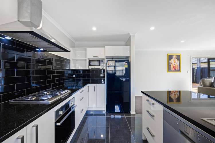 6 Southbrook Close Glenview_9