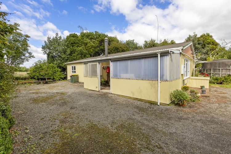 67 Brown Road Waitara_13