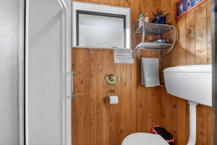 22 Seaview Avenue Cape Palliser_13