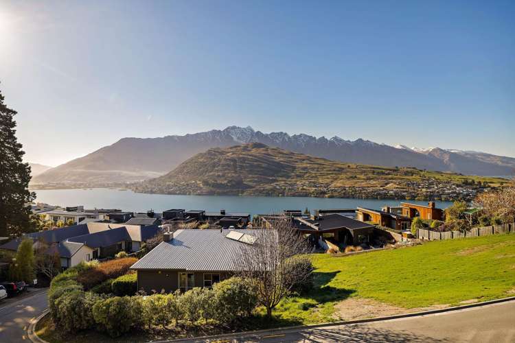 12A St Peters Place Queenstown_23