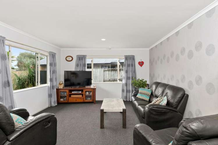 75 Katerini Grove Papamoa_6