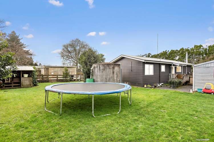 13 Rothwell Lane 2757_11