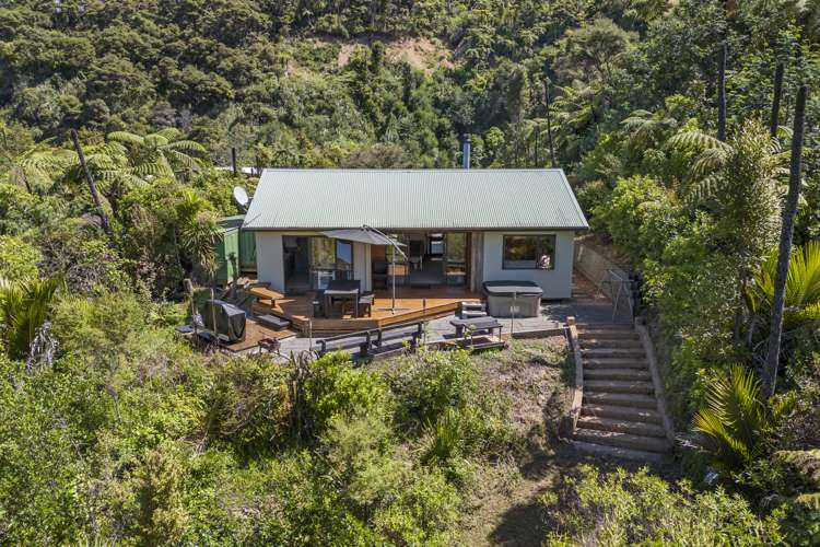 46 Stoney Creek Drive Waitakere_1