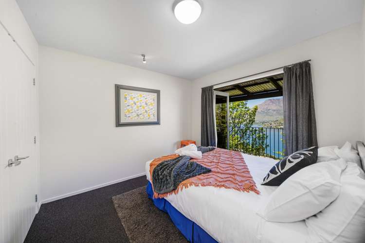 18 Olivers Place Queenstown_21