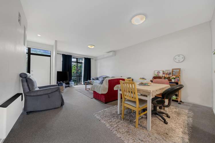 57/2 Armoy Drive East Tamaki_8