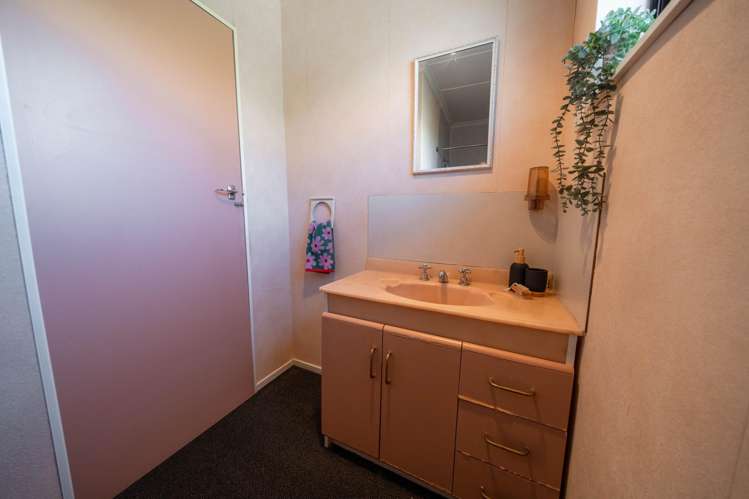 42 & 44 Bungalow Hill Road Colac Bay_18