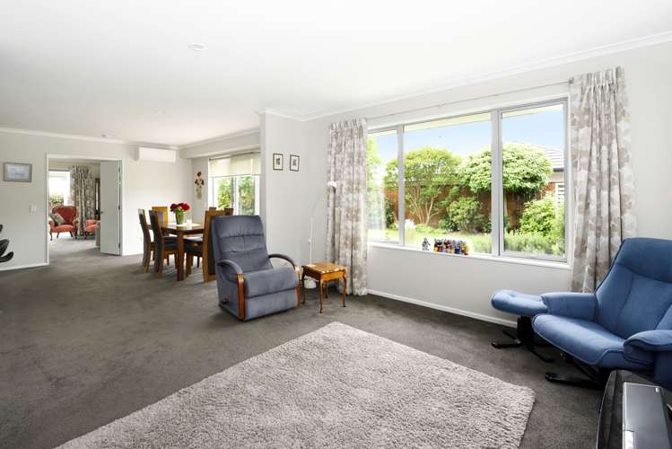 6 Childs Way Richmond_11