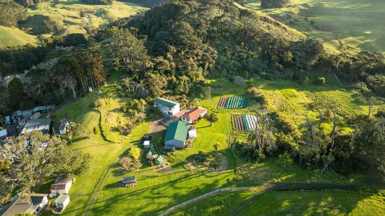 165 Annett Road Kumeu_21