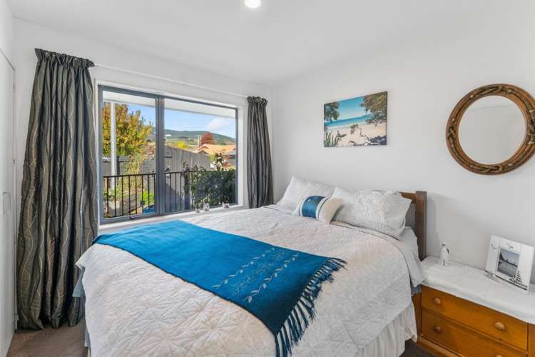 1/50 Masefield Street 10816_10