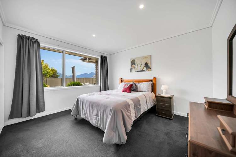 81 Orbell Crescent Te Anau_14