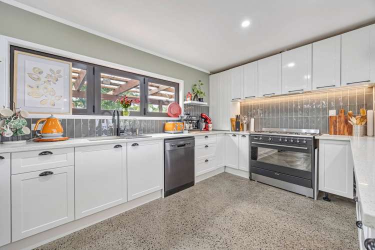 141 Everglade Drive Totara Heights_15