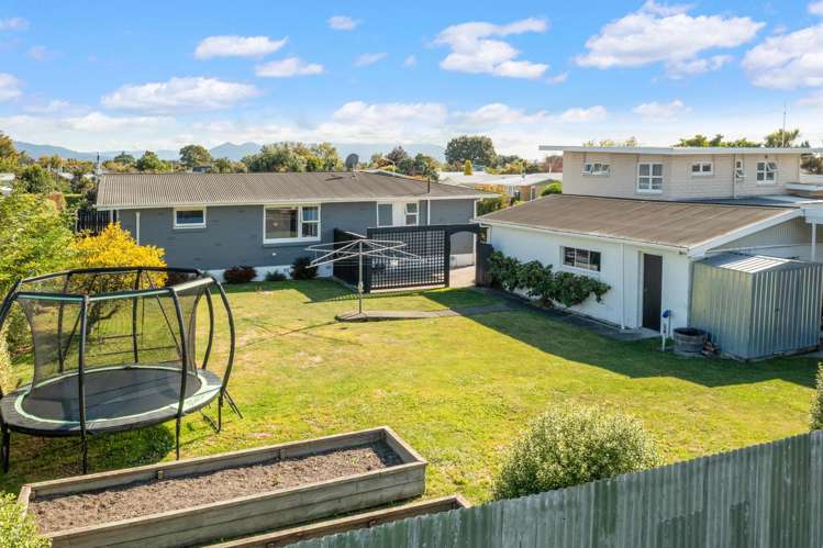 6 Newbourne Crescent Redwoodtown_16