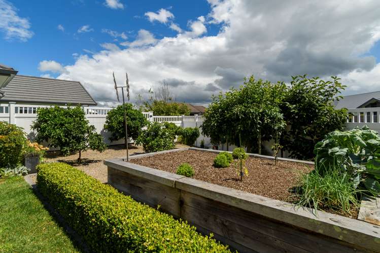 11 Contour Avenue Pyes Pa_18