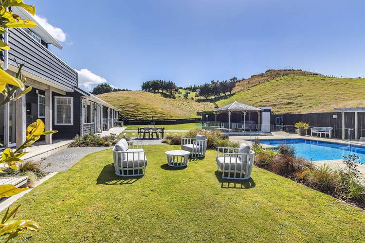 142 Bing Lucas Drive Tawa_12